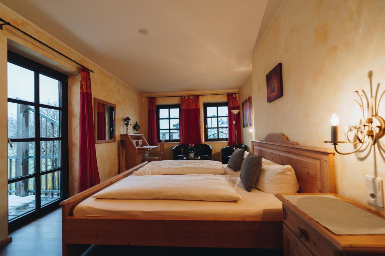 Landhotel Neukirchner Hof Neukirchen Bei Sulzbach-Rosenberg Extérieur photo