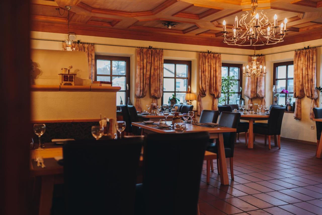Landhotel Neukirchner Hof Neukirchen Bei Sulzbach-Rosenberg Extérieur photo