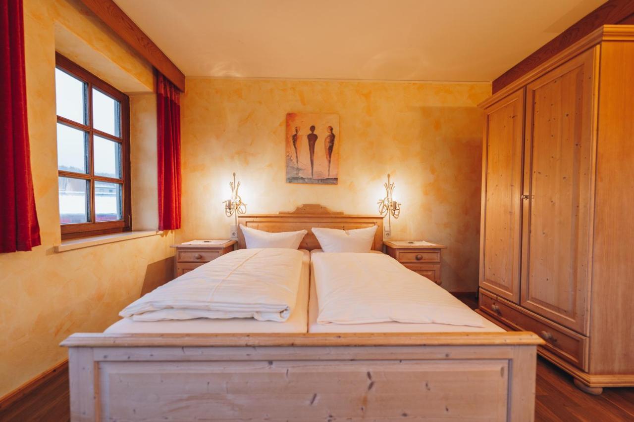 Landhotel Neukirchner Hof Neukirchen Bei Sulzbach-Rosenberg Extérieur photo